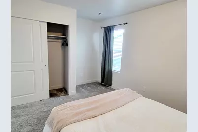 933 W Sunspear Dr, Saratoga Springs, UT 84045 - Photo 27