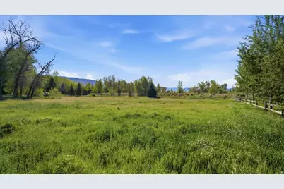 2410 N River Meadows Pkwy #4, Midway, UT 84049 - Photo 1