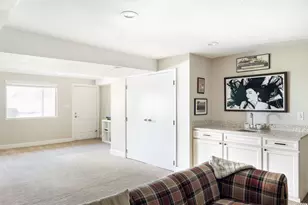 1069 E Birchbrook Cir S, Cottonwood Heights, UT 84047 - Photo 19