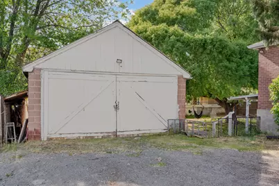 1275 N Geneva Rd, Provo, UT 84601 - Photo 25