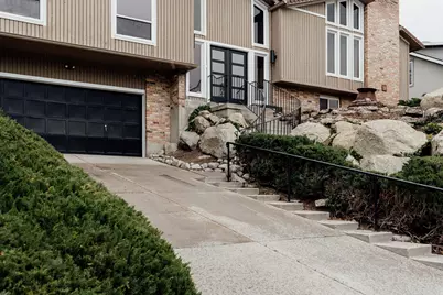 10077 S Majestic Canyon Rd E, Sandy, UT 84092 - Photo 3