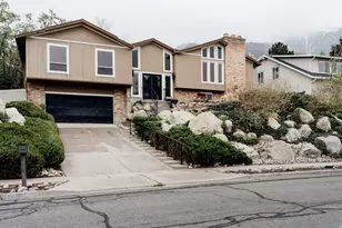 10077 S Majestic Canyon Rd E, Sandy, UT 84092 - Photo 1