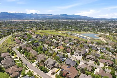 1733 E Crimson Oak Dr, Draper, UT 84020 - Photo 11