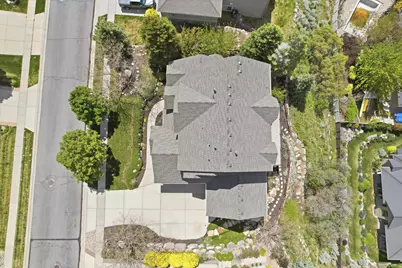 1733 E Crimson Oak Dr, Draper, UT 84020 - Photo 9