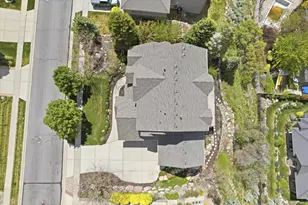 1733 E Crimson Oak Dr, Draper, UT 84020 - Photo 9