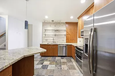 1733 E Crimson Oak Dr, Draper, UT 84020 - Photo 65