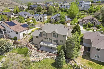 1733 E Crimson Oak Dr, Draper, UT 84020 - Photo 7