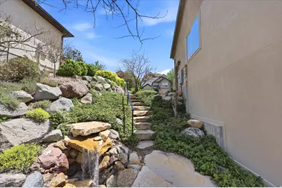 1733 E Crimson Oak Dr, Draper, UT 84020 - Photo 17