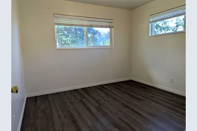 227 E 3060 N, Provo, UT 84604 - Photo 11