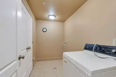 1018 N 985 W #501, Orem, UT 84057 - Photo 17