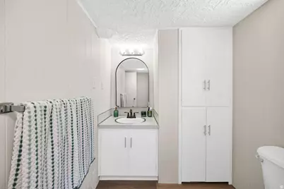 136 E 300 S, Logan, UT 84321 - Photo 19