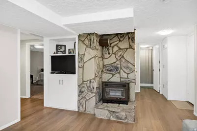 136 E 300 S, Logan, UT 84321 - Photo 17