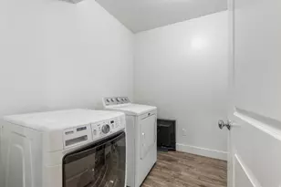 626 W Parkview Dr, Lehi, UT 84043 - Photo 35