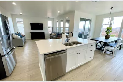 1347 N Paseos St, Washington, UT 84780 - Photo 3