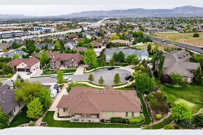 3962 W Farmingdale Ct S, South Jordan, UT 84009 - Photo 27