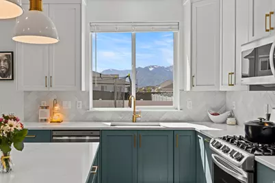632 S 720 E, Hyrum, UT 84319 - Photo 11