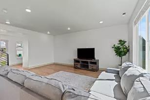 632 S 720 E, Hyrum, UT 84319 - Photo 5