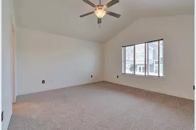 12708 S City Heights Dr, Riverton, UT 84065 - Photo 9