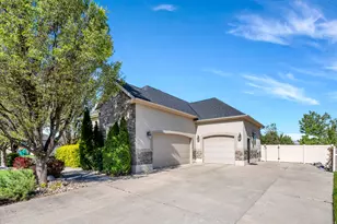 10475 N Canterbury Dr, Highland, UT 84003 - Photo 51