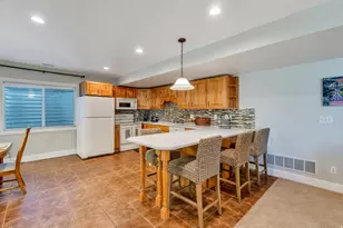 10475 N Canterbury Dr, Highland, UT 84003 - Photo 33