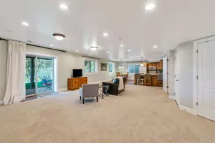 10475 N Canterbury Dr, Highland, UT 84003 - Photo 35