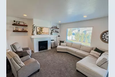 751 S Crooked Post Way, Saratoga Springs, UT 84045 - Photo 3