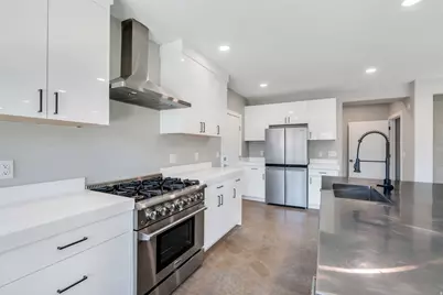 7045 S 300 E, Midvale, UT 84047 - Photo 7