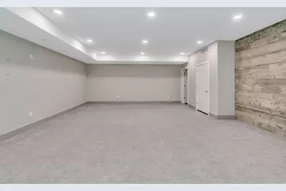 7045 S 300 E, Midvale, UT 84047 - Photo 25