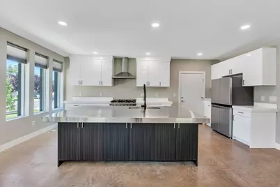 7045 S 300 E, Midvale, UT 84047 - Photo 13