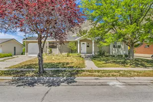 1035 E Hillcrest Dr, Springville, UT 84663 - Photo 1