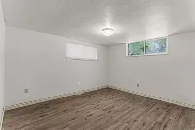 1035 E Hillcrest Dr, Springville, UT 84663 - Photo 29