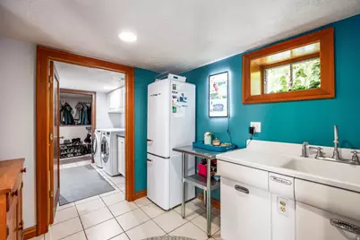 992 S 1300 E, Salt Lake City, UT 84105 - Photo 27