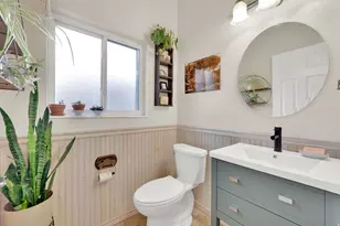2098 E 10140 S, Sandy, UT 84092 - Photo 17