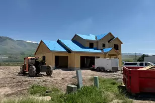 1249 S 780 E, Hyrum, UT 84319 - Photo 1