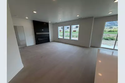 1249 S 780 E, Hyrum, UT 84319 - Photo 11