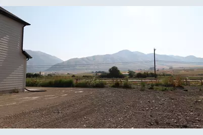 1249 S 780 E, Hyrum, UT 84319 - Photo 41