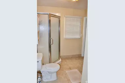 1155 N 200 E, Orem, UT 84057 - Photo 21