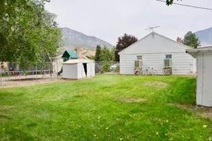 1155 N 200 E, Orem, UT 84057 - Photo 25