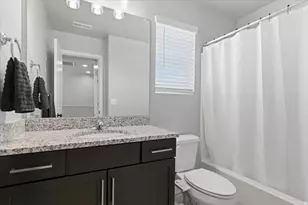 2054 W Lydia Ln S, Syracuse, UT 84075 - Photo 23