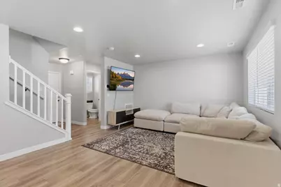2054 W Lydia Ln S, Syracuse, UT 84075 - Photo 5