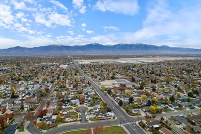 5352 W Cassatt Cir, Kearns, UT 84118 - Photo 35