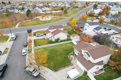 5352 W Cassatt Cir, Kearns, UT 84118 - Photo 43