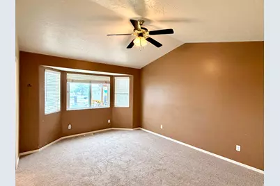 799 E Main St, Grantsville, UT 84029 - Photo 7