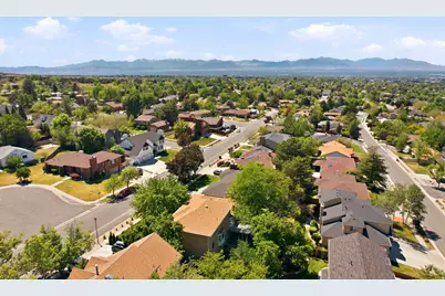 2237 E Camino Way S, Cottonwood Heights, UT 84121 - Photo 57