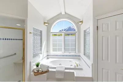 8 Altawood Dr S, Sandy, UT 84092 - Photo 45