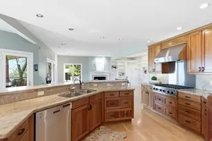 8 Altawood Dr S, Sandy, UT 84092 - Photo 31