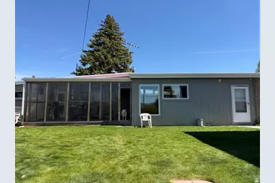 105 3rd Ave, Dutch John, UT 84023 - Photo 21