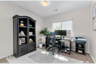 9834 N Manila Cir, Cedar Hills, UT 84062 - Photo 21