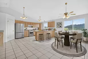 8927 E Pineview Dr N, Huntsville, UT 84317 - Photo 15