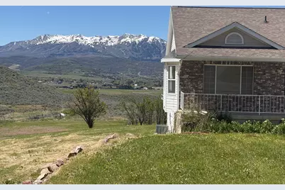 8927 E Pineview Dr N, Huntsville, UT 84317 - Photo 3